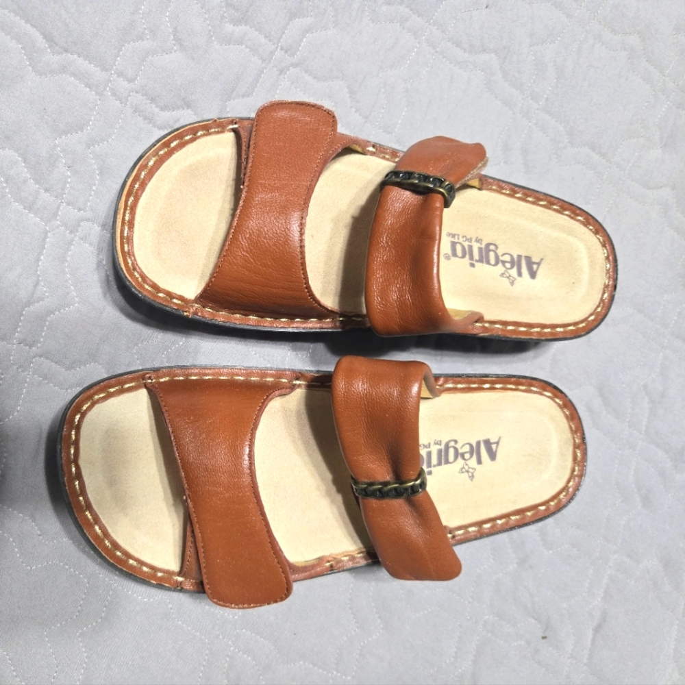 Alegria womens Brown Leather Sandals Excellent Condition!